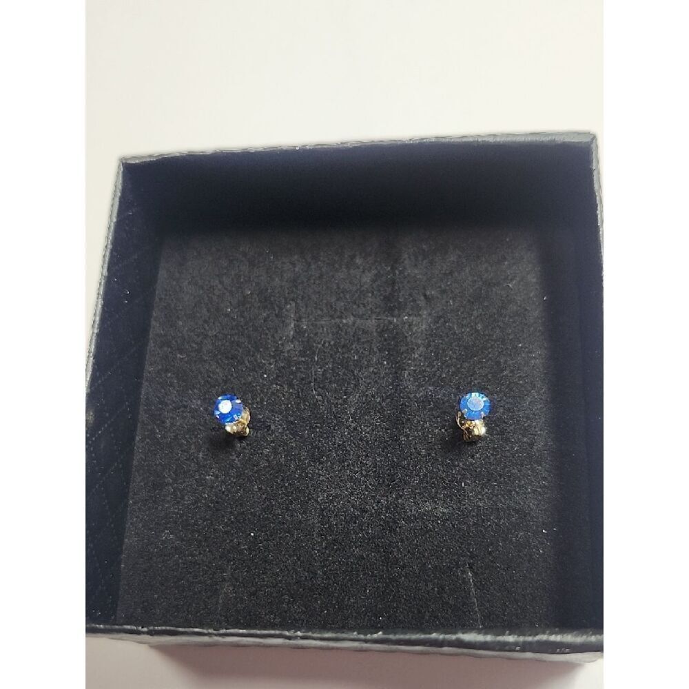 14K Gold Stud Earrings With Blue Glass Stones September Birth Stone - Picture 2 of 3